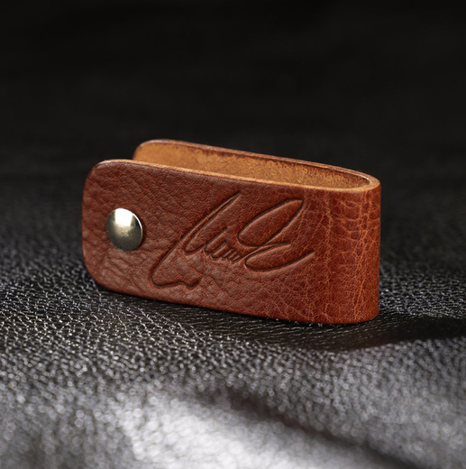 Kožená klíčenka - Brašnářství Nosek Liberec - varianta kaštanová