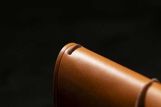 Kožený zápisník - Brašnářství Nosek Liberec - detail hřbetu